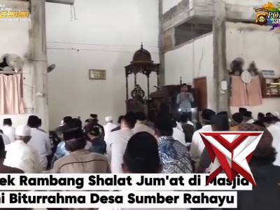 Polsek Rambang Shalat Jum'at di Masjid Jami Baiturrahma Desa Sumber Rahayu
