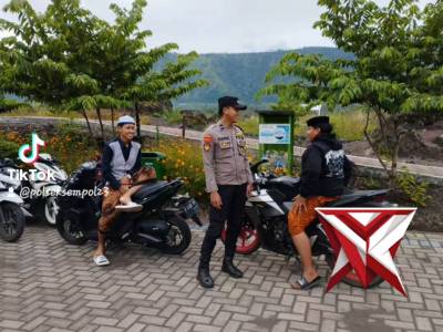 Polsek Sempol Hadir Jaga Ketertiban Saat Ngabuburit
