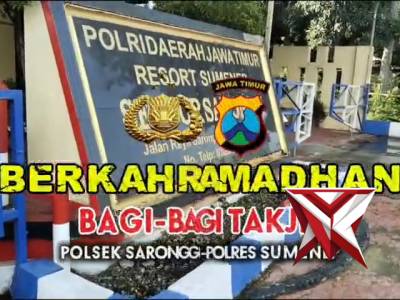 Polsek Saronggi Kab. Sumenep melaksanakan kegiatan bagi-bagi takjil