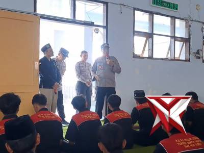 Sosialisasi Tertib Berlalulintas Kapolsek Turen Polres Malang - PoliceTube