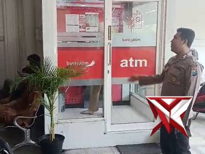 POLSEK BALONGPANGGANG: PATROLI OBVIT BANK JATIM