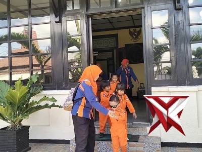 Kunjungan Outting class