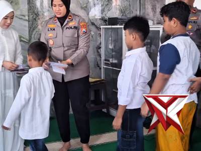 Doa Bersama Serta Santunan untuk Anak Yatim Piatu dan Kaum Dhuafa Polsek Wiyung