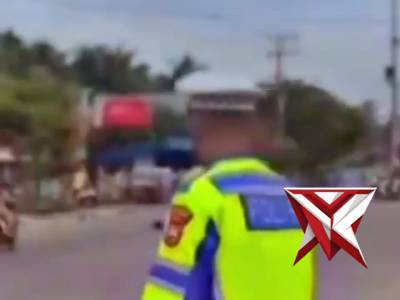 Indahnya Kebersamaan dan Saling Berbagi - PoliceTube