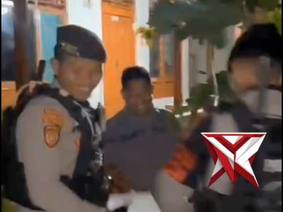 Berkah Ramadhan, Ketuk Pintu Sahur Bersama Patroli Presisi Polres Wakatobi