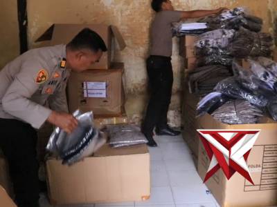 PEMBAGIAN LOGISTIK POLRES NGAWI - PoliceTube