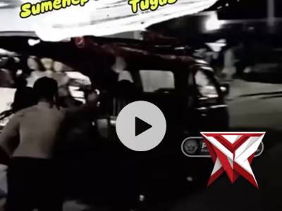 Sigap dan peduli perugas pam gpi sumenep bantu warga di tengah tugas