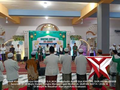 Kapolsek Kraksaan Kompol MASYKUR S.H.,M.H.,Menghadiri Acara Giat KHOTMIL QUR-AN BIL-GHAIB