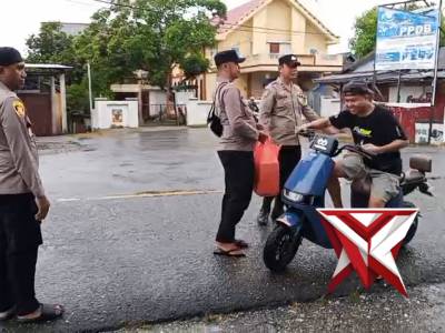 Berbagi dalam bulan suci Ramadhan